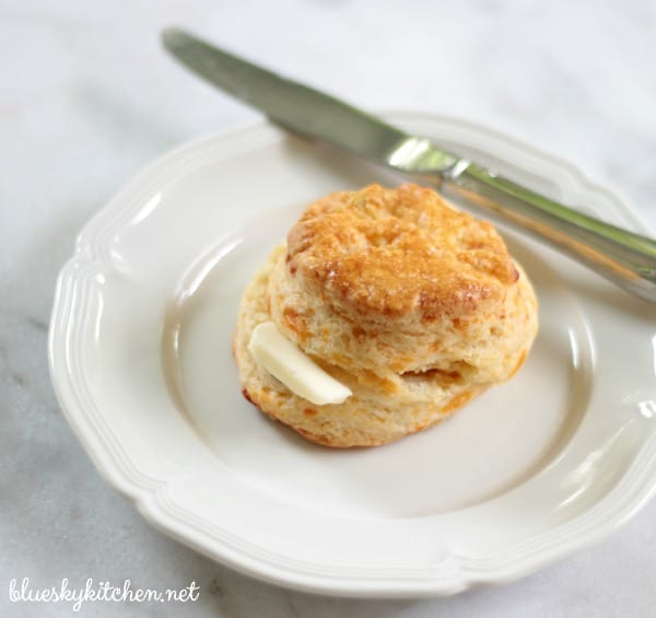 Yummy Cheddar and Chive Biscuits