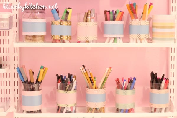 How to Make the Cutest Pen Holders with Washi Tape; an easy, quick and inexpensive DIY project to add pizazz to any any office area.
