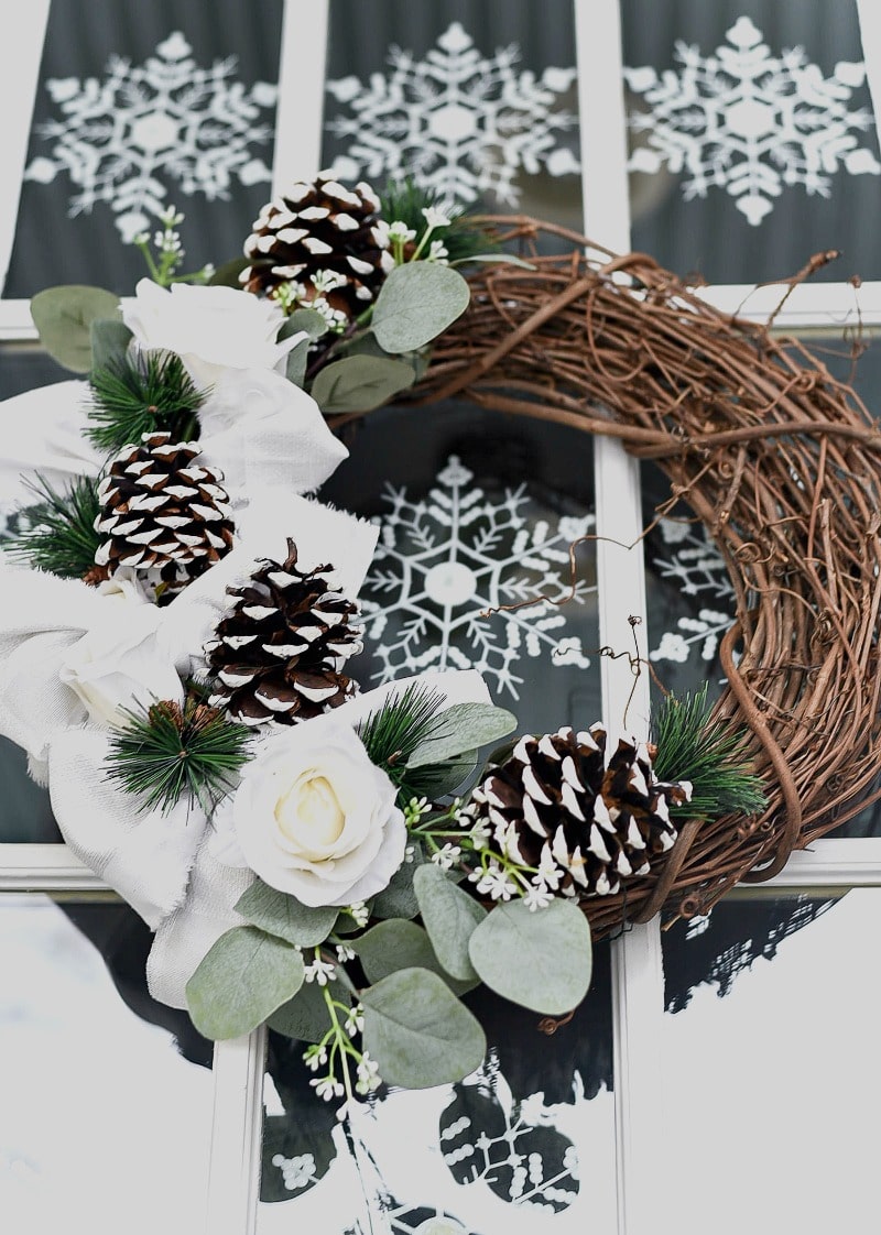 winter pinecone wreath