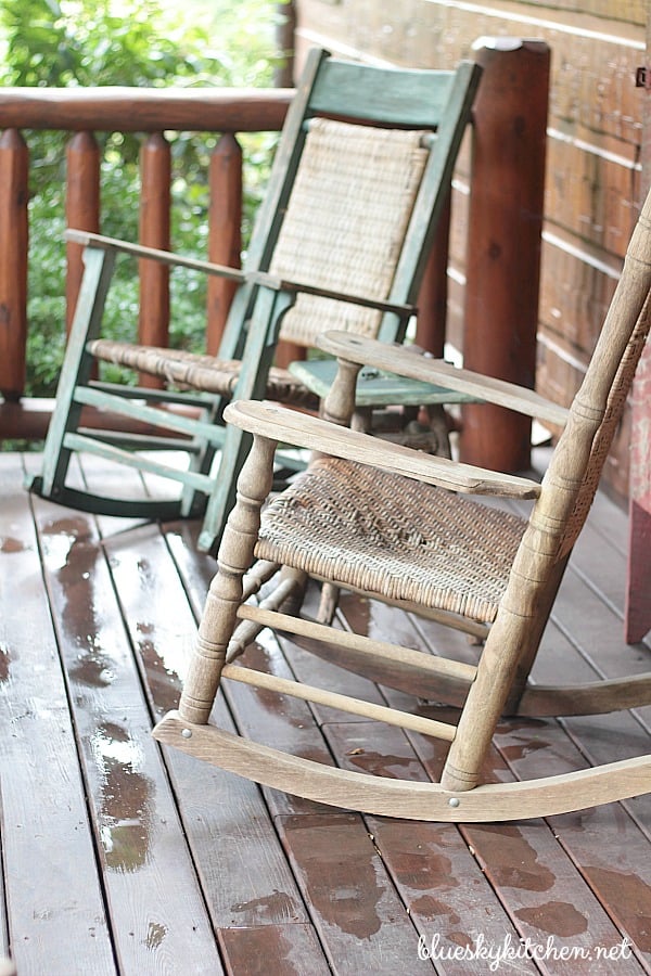 rocking chairs 1