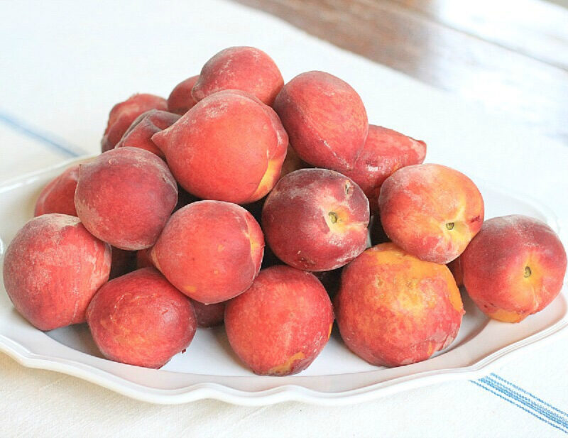 peaches on plate