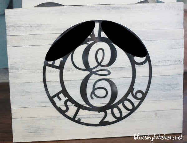 DIY Metal and Wood Sign 