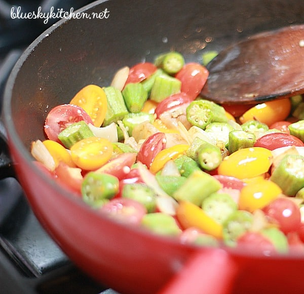 An Easy and Delicious Southern Recipe staring Okra and Tomatoes with some bacon and onions thrown in for extra flavor.