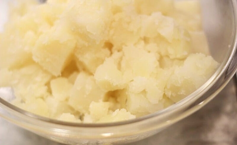 cooking mashed potatoes