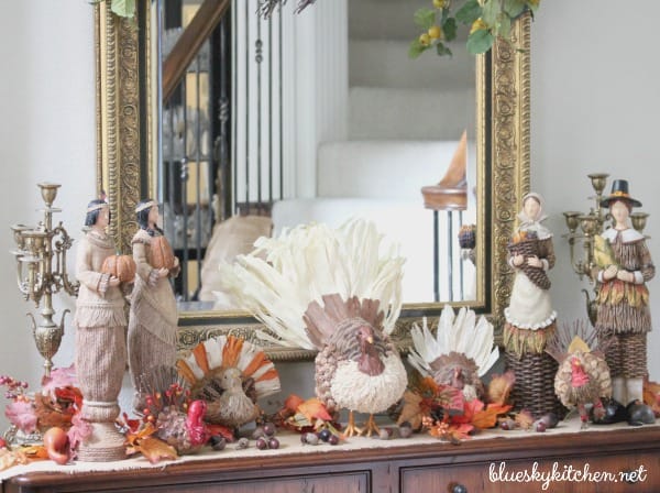 How I Decorated Our House for Thanksgiving. Sharing our Thanksgiving vignettes of turkeys, pilgrims, and pumpkins on a little home tour.