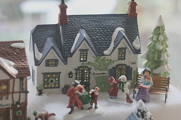 How Our Holiday Home Sparkles and Shines for Christmas