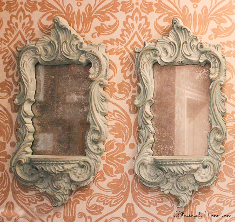 Decorate with mirrors; painted and gilded painted mirrors with DIY mercury glass mirror