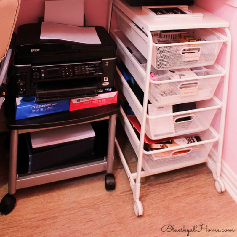 My Office Reorganization ~ Tips for a Neat Space. Ways to reorganize, clean out and throw out for maximum office efficiency.