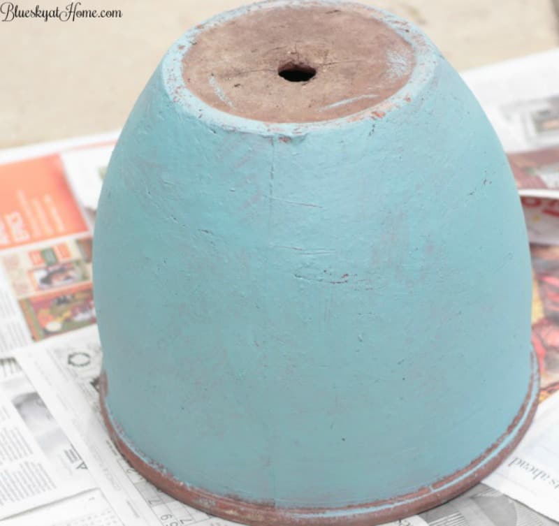 Painting Terra Cotta Pots and Planting Pretty Flowers Go Together