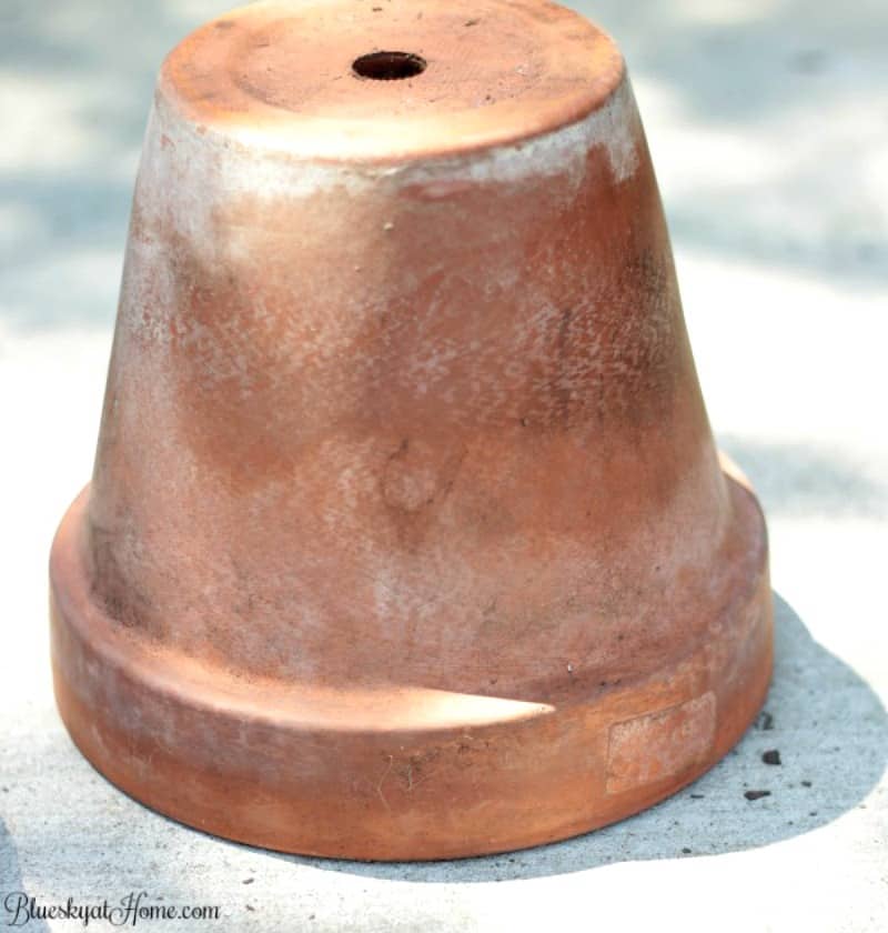 Painting Terra Cotta Pots and Planting Pretty Flowers Go Together