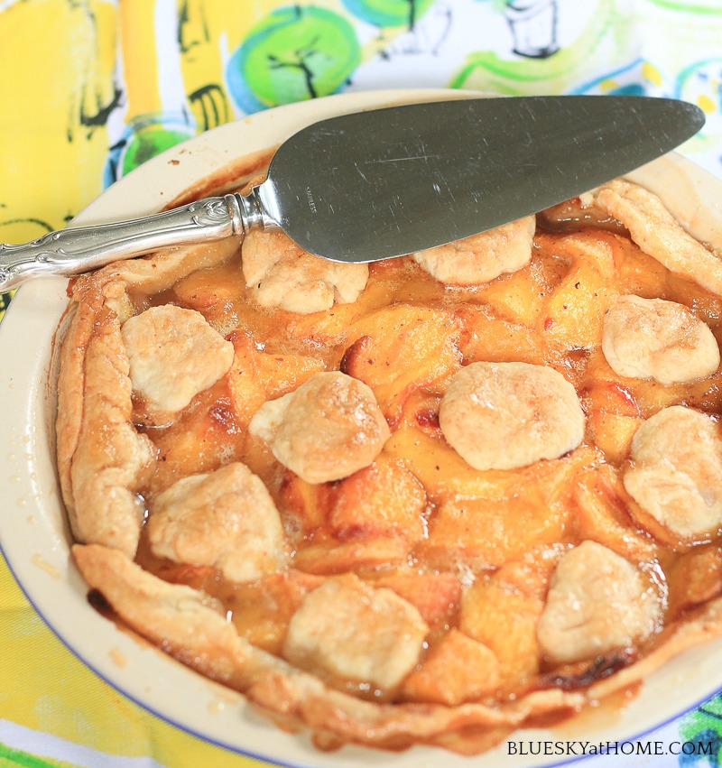 baked peach cobbler