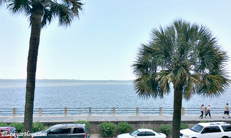 Top 10 Things To Do in Charleston. History, beautiful homes, gardens and churches to be savored at a slow pace. BlueskyatHome.com #charleston #southcarolina