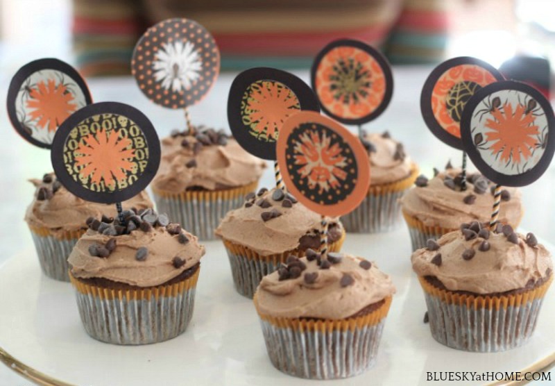 Halloween cupcake topper