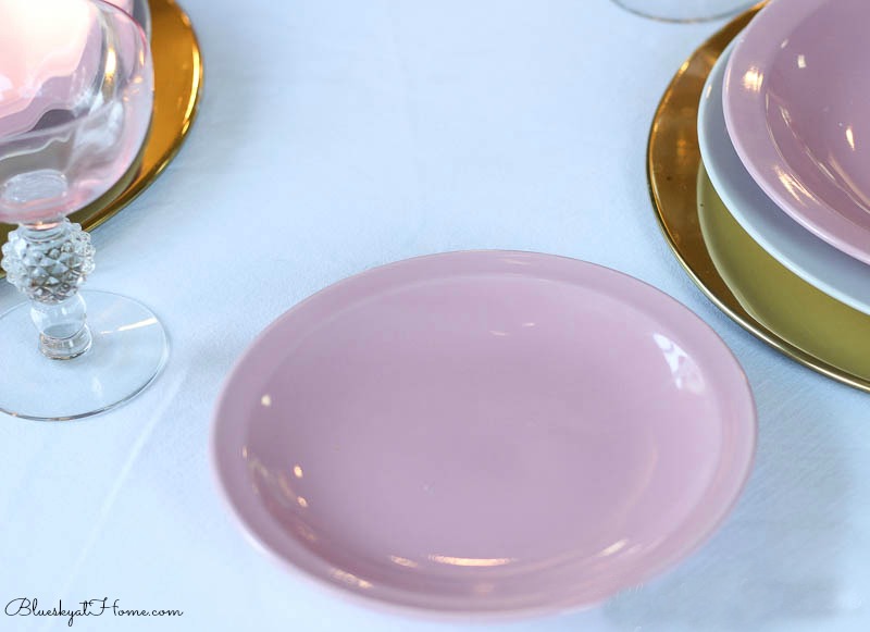 pink dishes