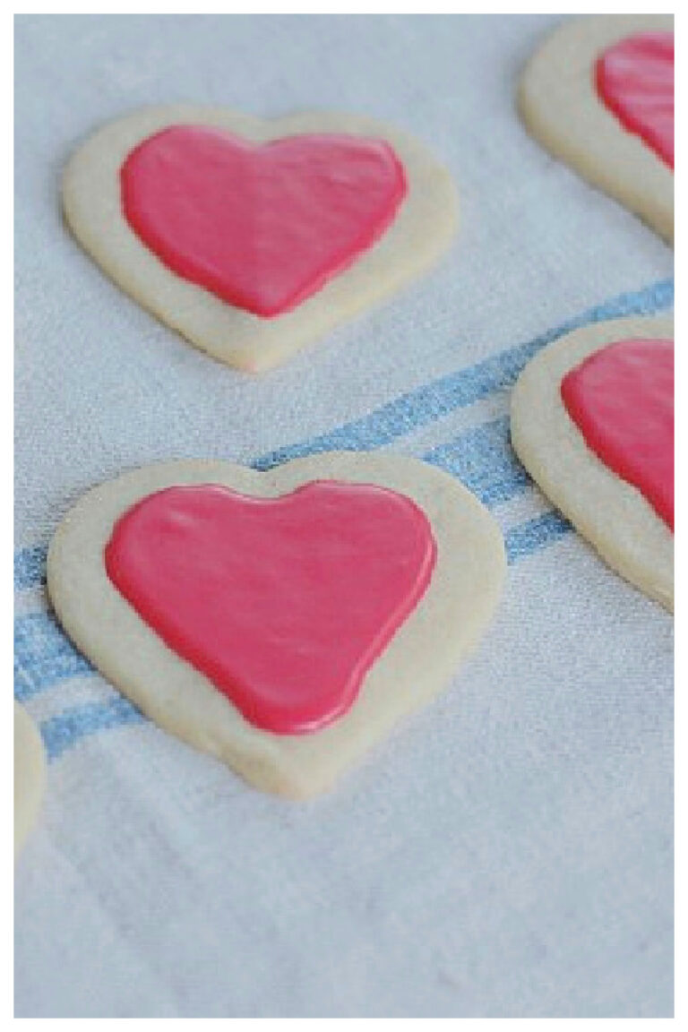 How to Make the Prettiest Little Valentine’s Cookies