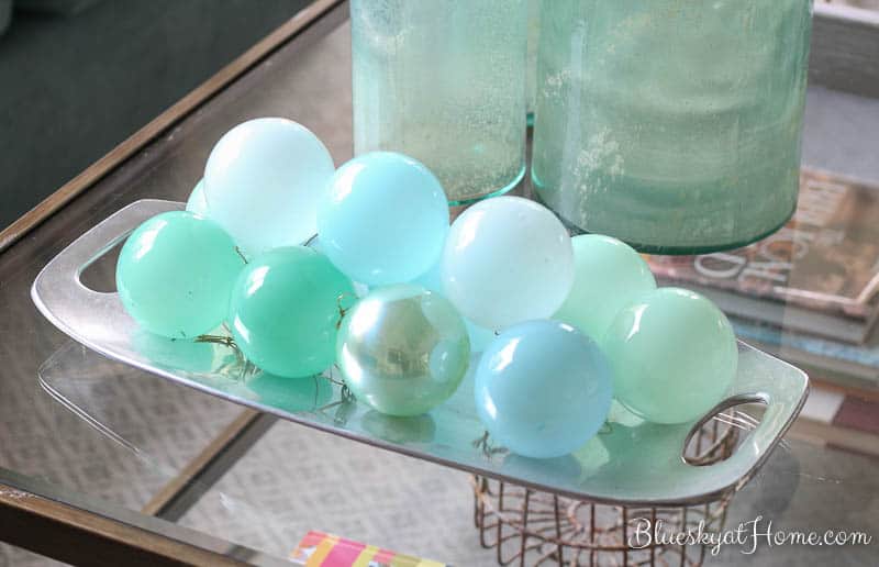 10 Awesome Accessory Ideas for Spring Home Tour. Great tips and inspiration for how accessories bring a lighter palette and cleaner look using a variety of items for interest, color, texture and pattern in spring decor home tour. BlueskyatHome.com