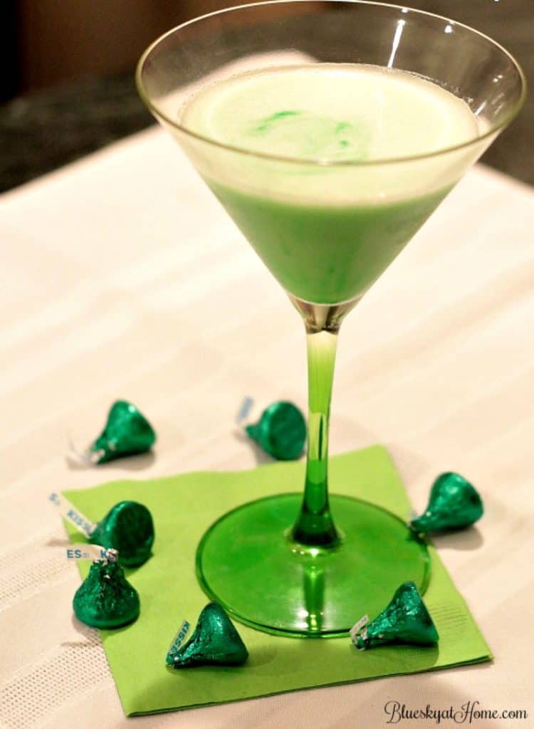 St. Patrick's Day Cocktail to Make Irish Eyes Smile ~ whether you make a light version or one that is ice cream~decadent, this drink will be a hit with your favorite leprechaun. If you can't wear green, then just drink something green. Yummy for toasting or serve as dessert. BlueskyatHome.com