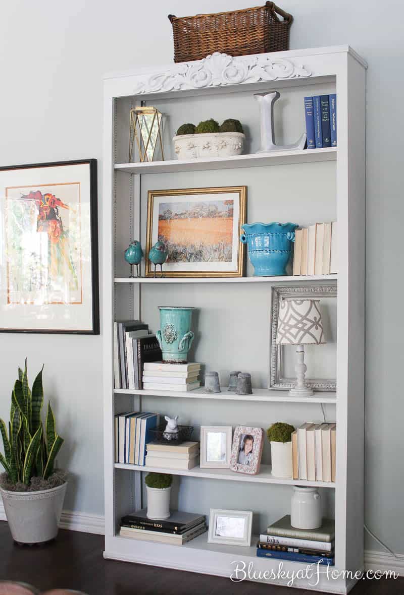 10 Awesome Accessory Ideas for Spring Home Tour. Great tips and inspiration for how accessories bring a lighter palette and cleaner look using a variety of items for interest, color, texture and pattern in spring decor home tour. BlueskyatHome.com