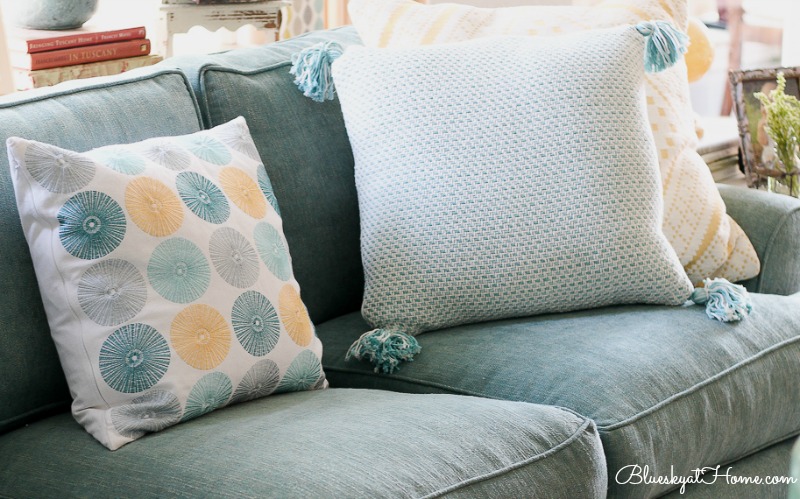 living room pillows