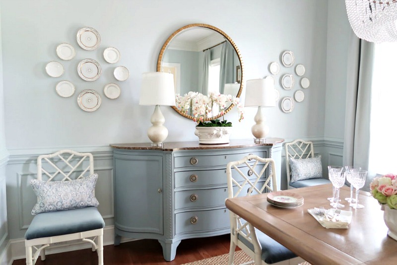 5 Divine Dining Room Makeovers ~ An ORC Round~Up. Dining rooms show classic and creative design ideas. BlueskyatHome.com #diningroom #diningroommakeovers