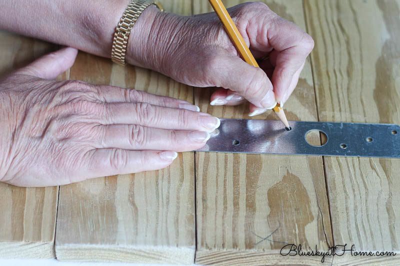 marking raw wood iwth pencil