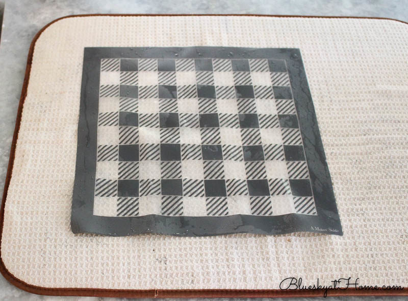 gingham stencil