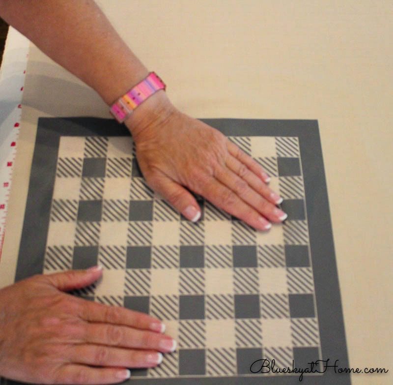 making gingham placemat