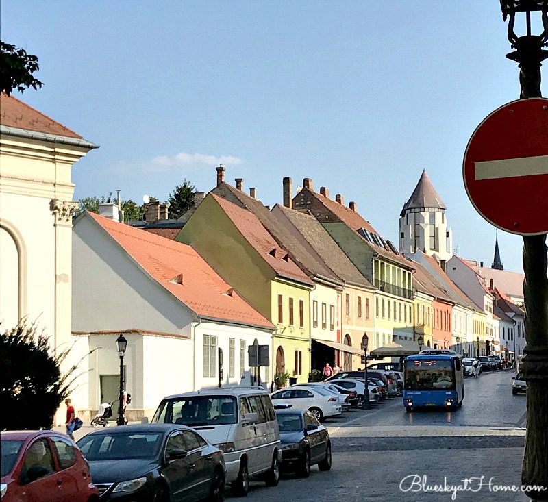 painted houses Buda