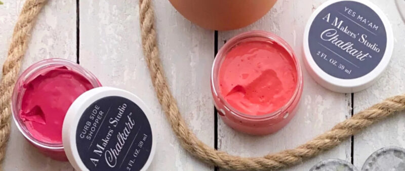 Chalk Paste in red and bright pink