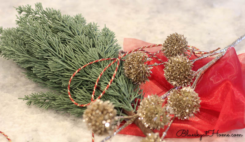 Christmas tablescape embellishments