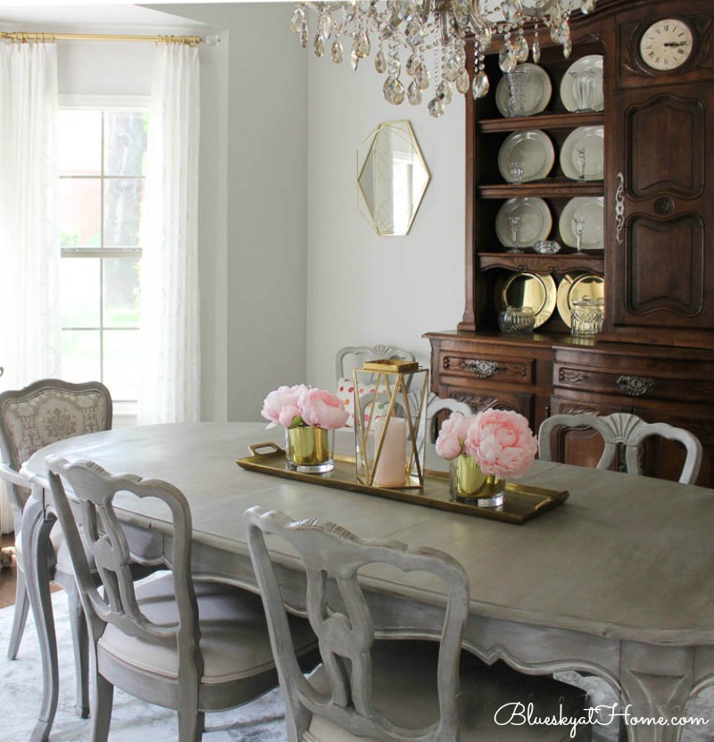 vintage dining room table