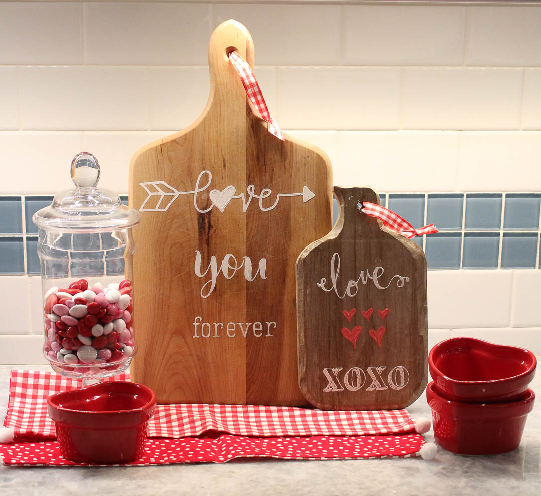 vintage cutting boards become Valentine decor