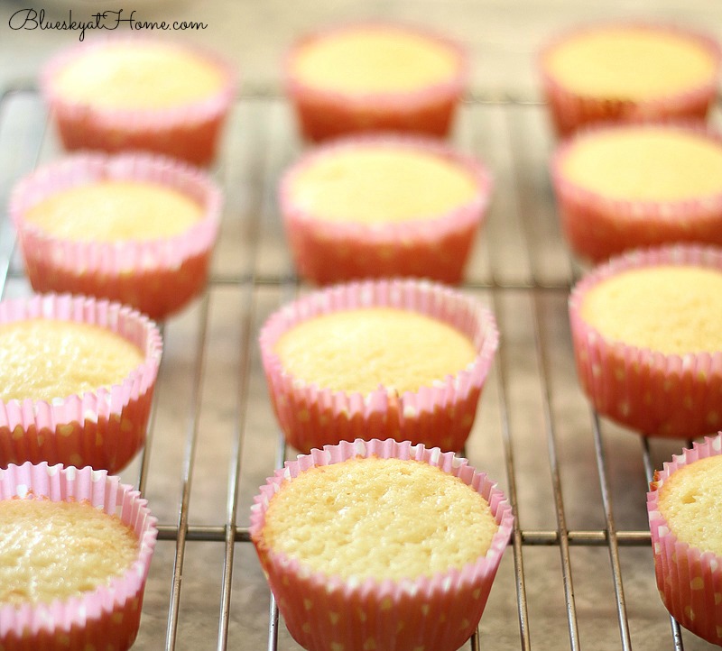 Easter cupcakes