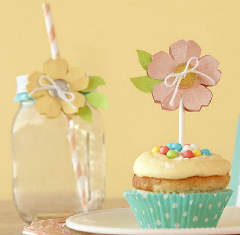 DIY: floral cake topper with Cricut Explore – The Sweet Escape Creative  Studio