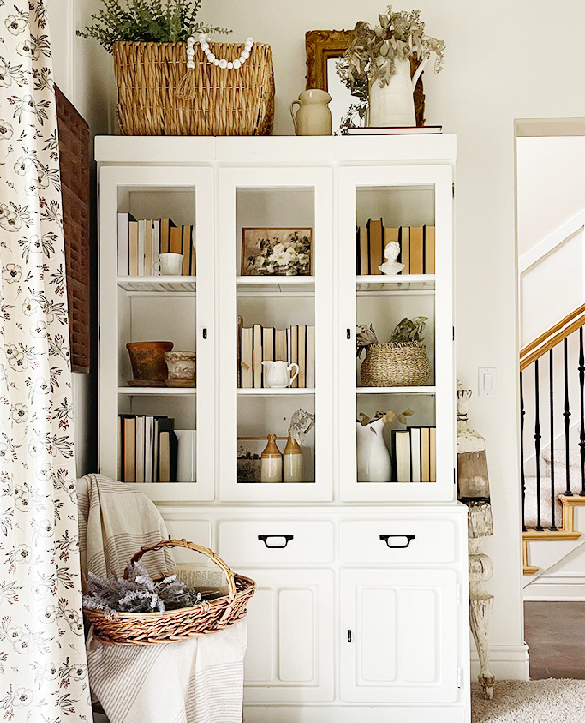 How to Decorate with Books as Home Decor: Easy Styling Ideas for Every ...