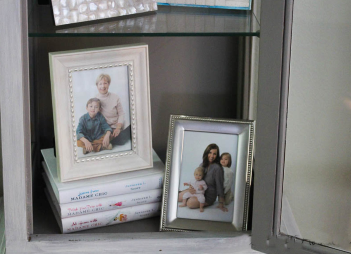 How to Decorate with Books as Home Decor: Easy Styling Ideas for Every ...
