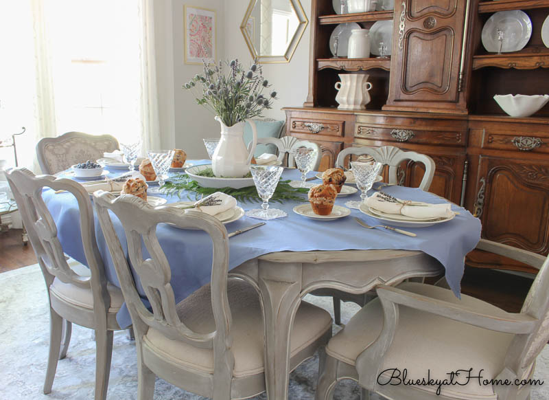 Blue and White Summer Tablescape 