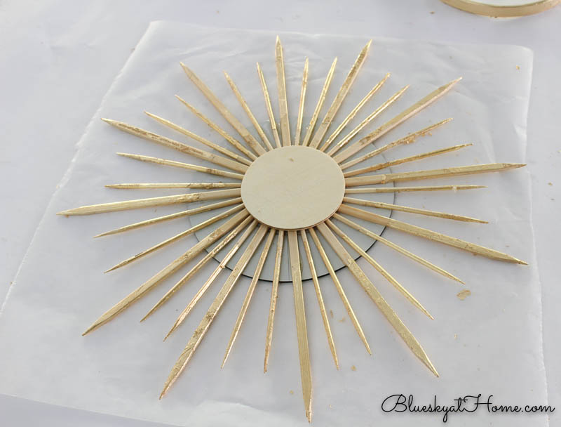 Simple and Cheap DIY Sunburst (Sunflower, Starburst) Mirror, See, Cate