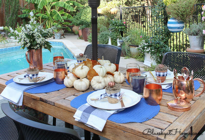 fall patio tablescape 