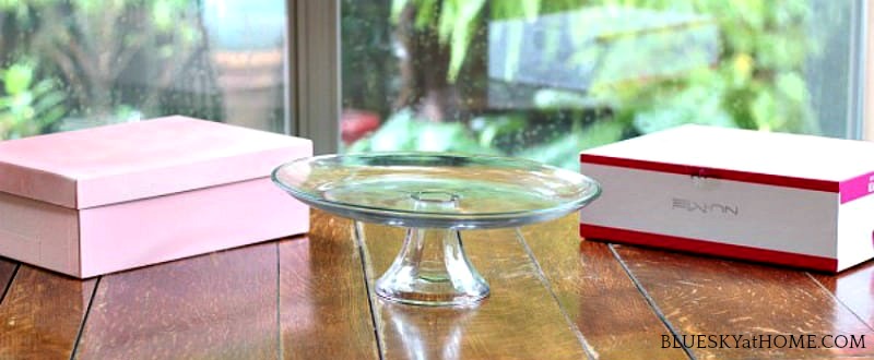 clear glass cake stand