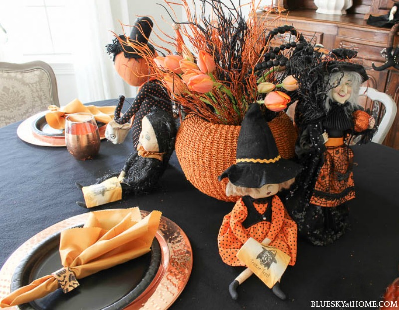 Halloween tablescape centerpiece