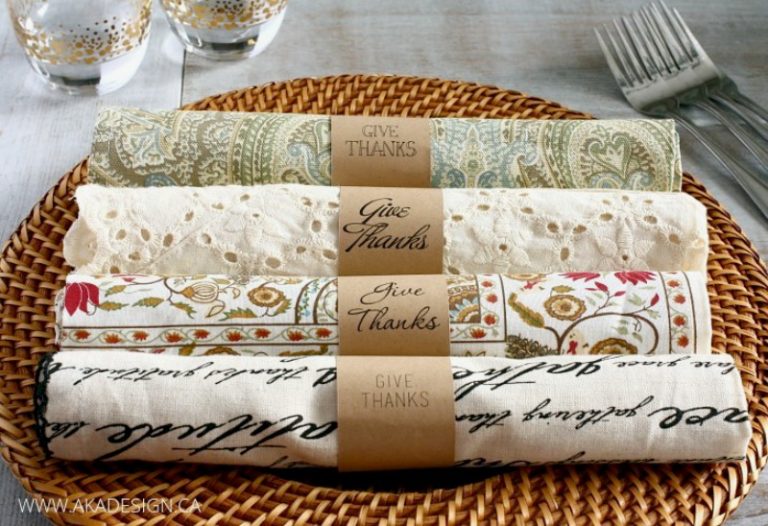 Thanksgiving DIY project paper napkin rings