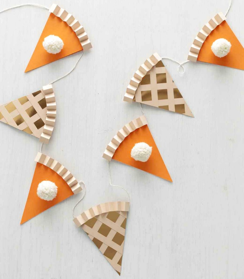 Thanksgiving DIY project pumpkin pie banner