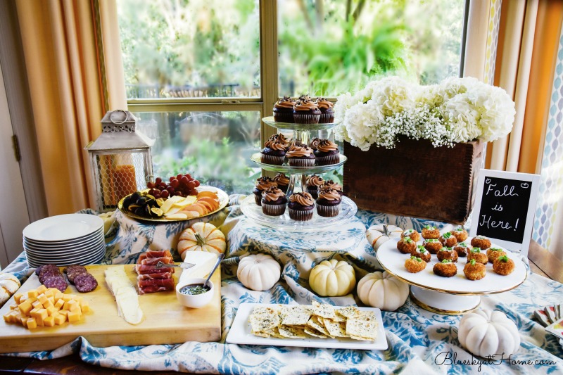 5 Best Fall Tablescape Ideas - Bluesky at Home