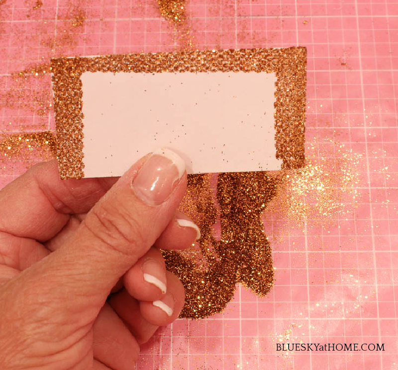 holiday place cards with glitter