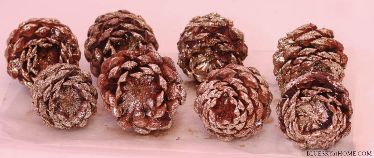 pinecones with glitter