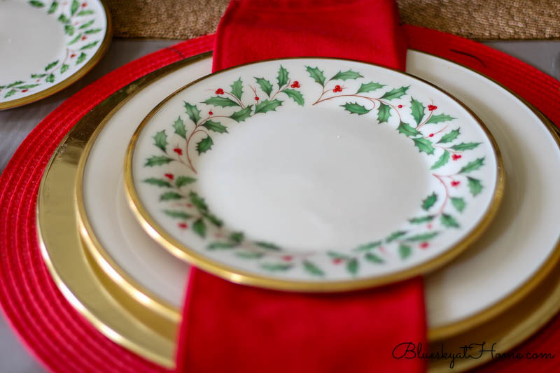 Christmas place settings with china 