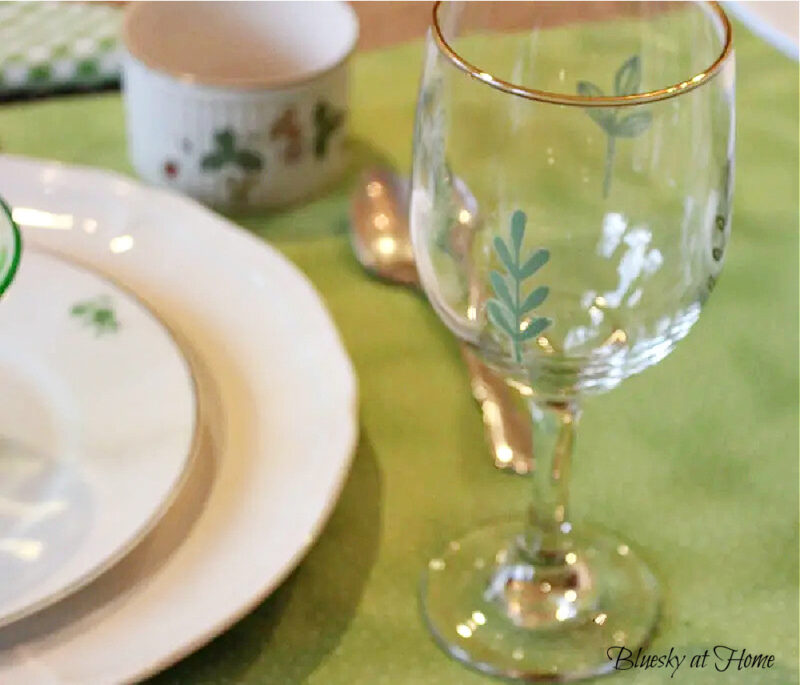 green leaf wine glass
