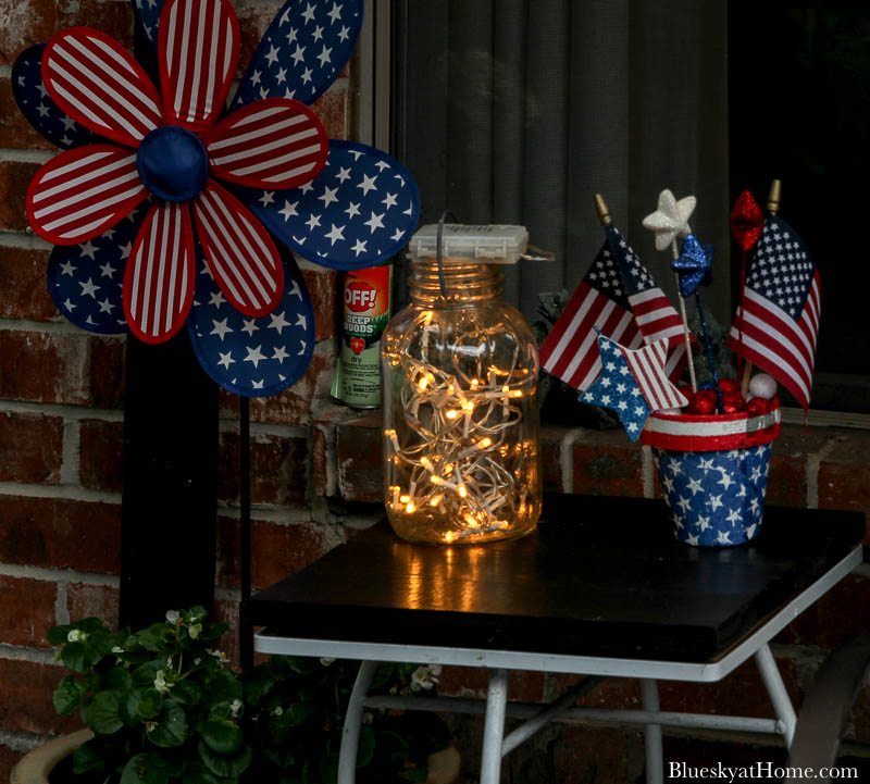 4th of July decorations at night