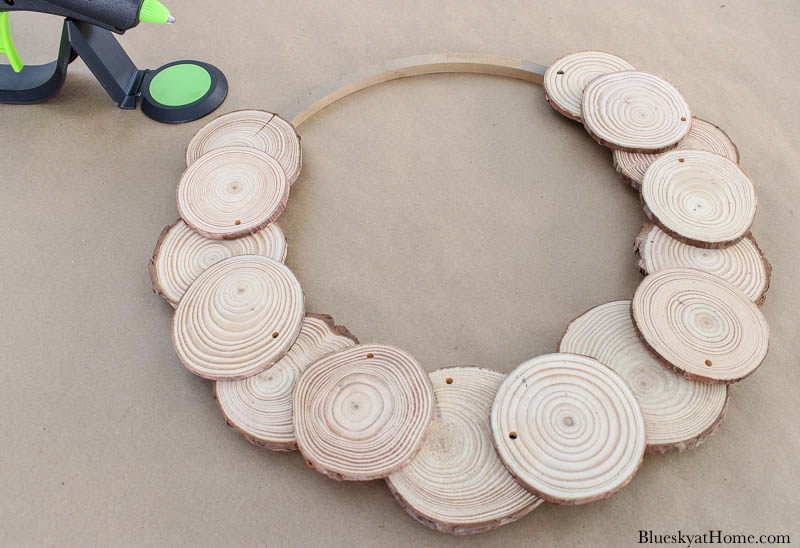 Wood Biscuit Wreath DIY · Just That Perfect Piece